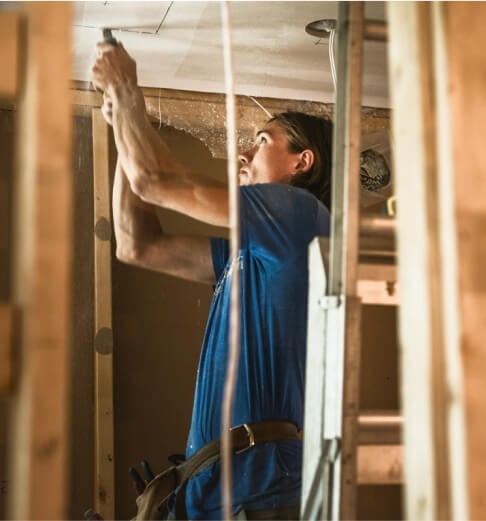 image of electrician