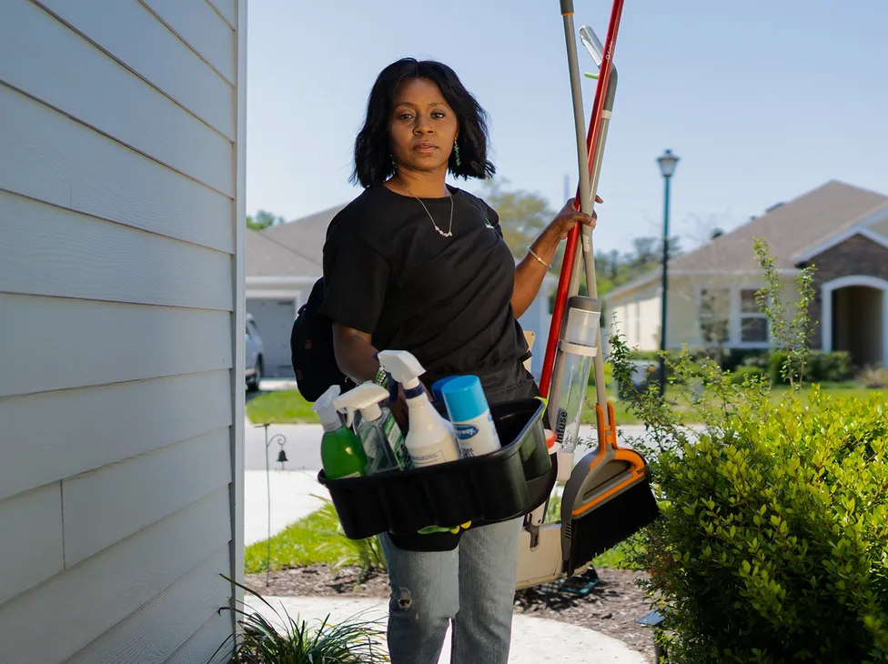 Clover Hubbard - Love Green Clean