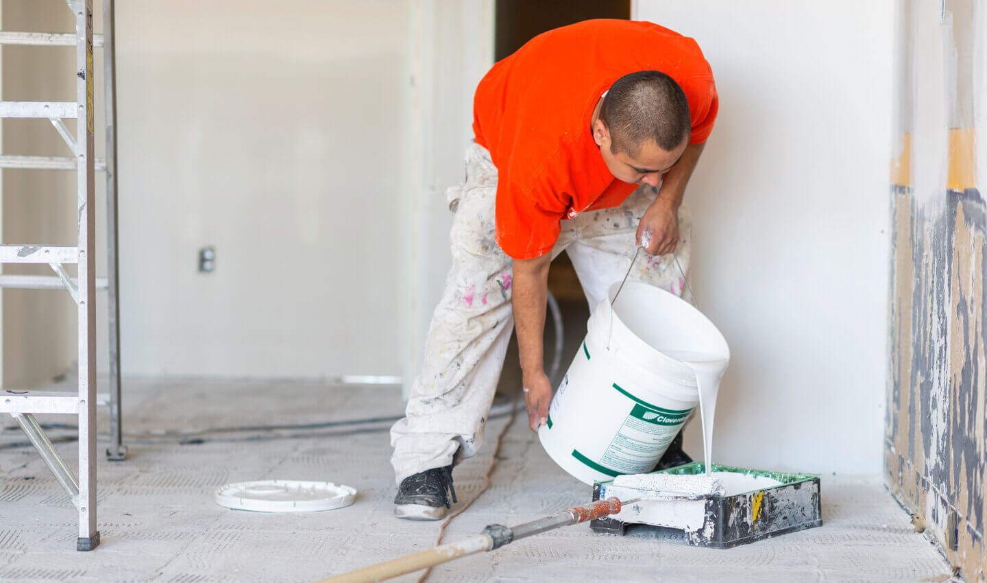 professional painter using contractor software