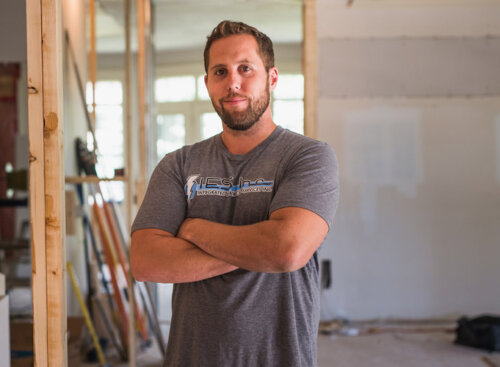 image of electrician