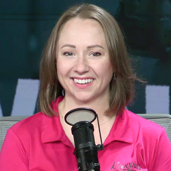 Headshot of Erica Krupin of Kroopin's Poopin Scoopin